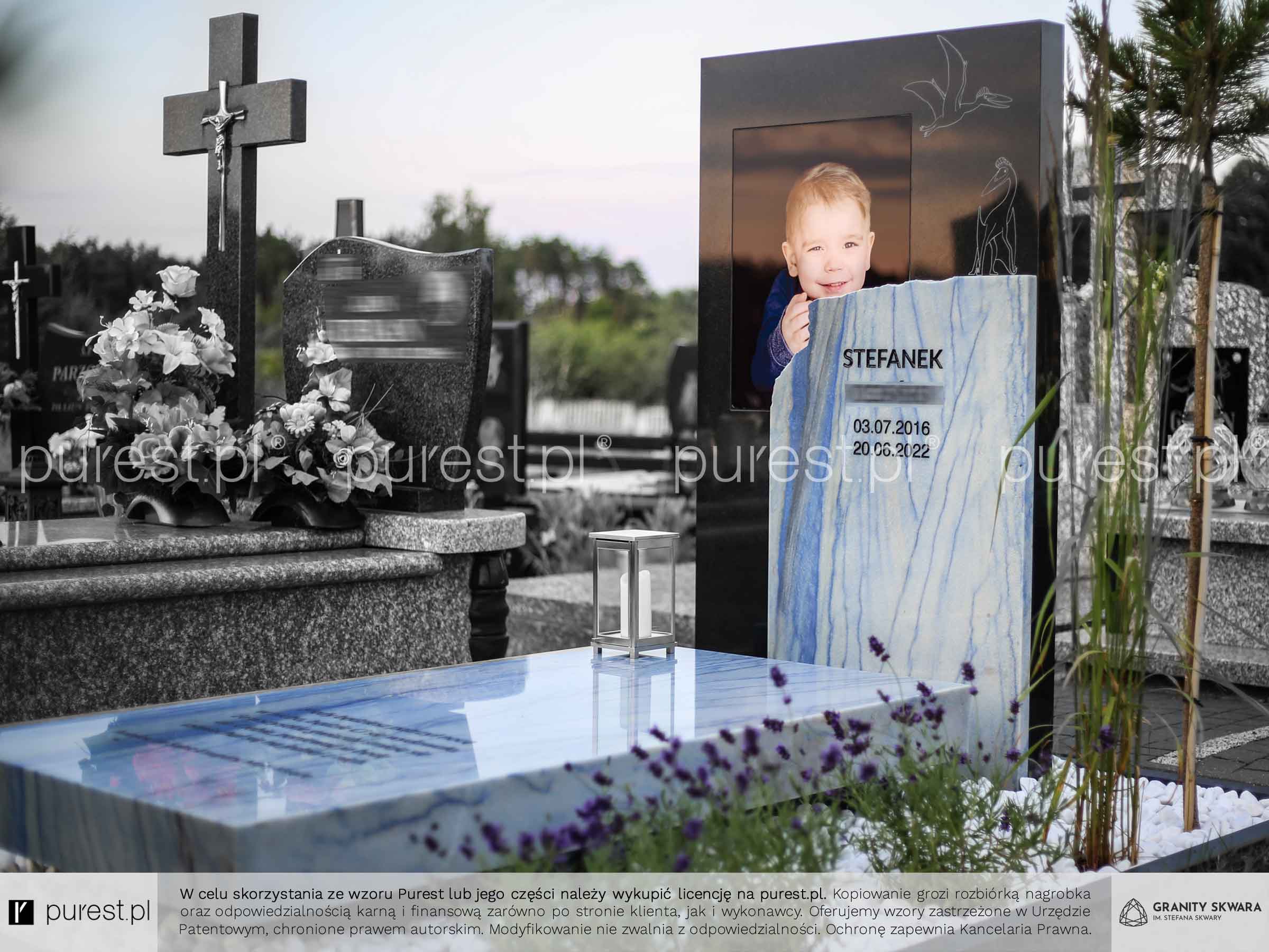 Nagrobek dziecięcy z dinozaurami, niebieski kamień na nagrobek, unikatowy, zdjęcia na grób, Grodzisk, lampiony nagrobne