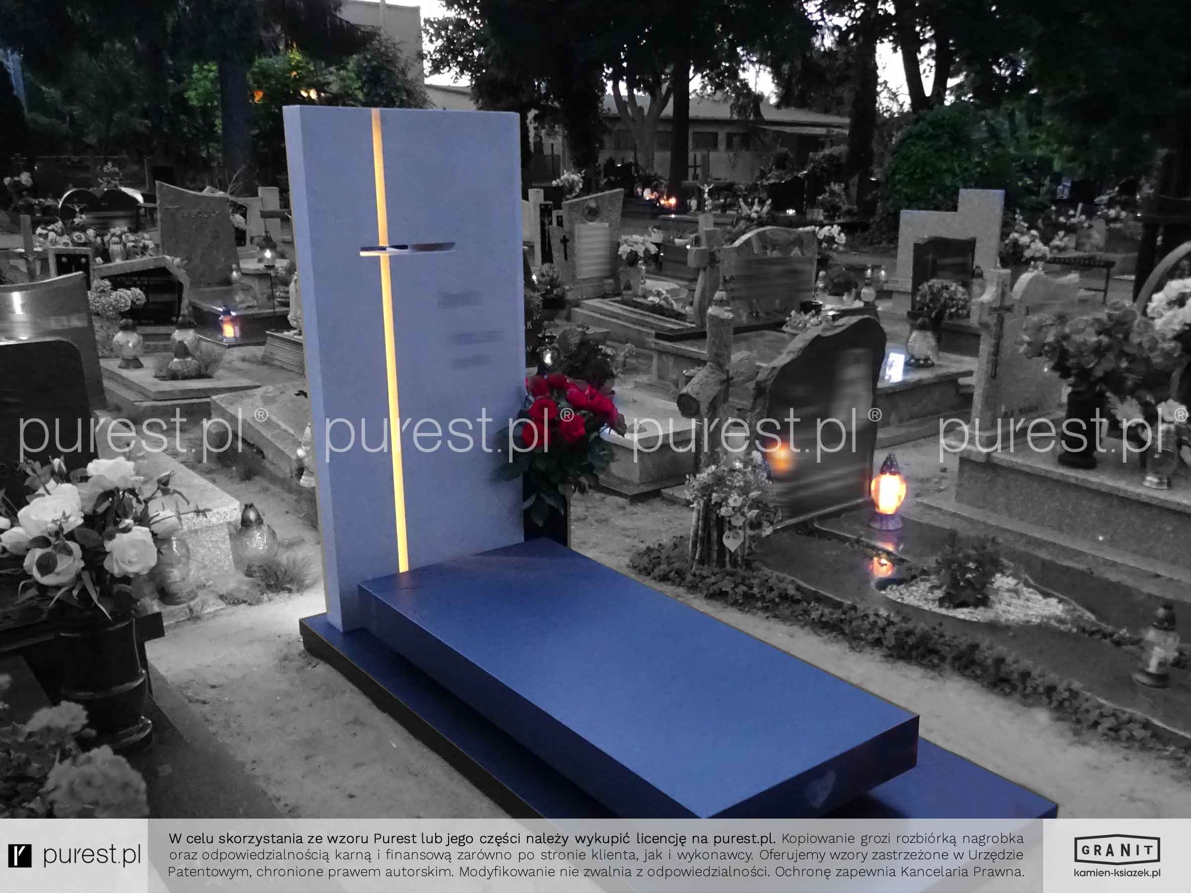 pomnik z oświetleniem solarnym