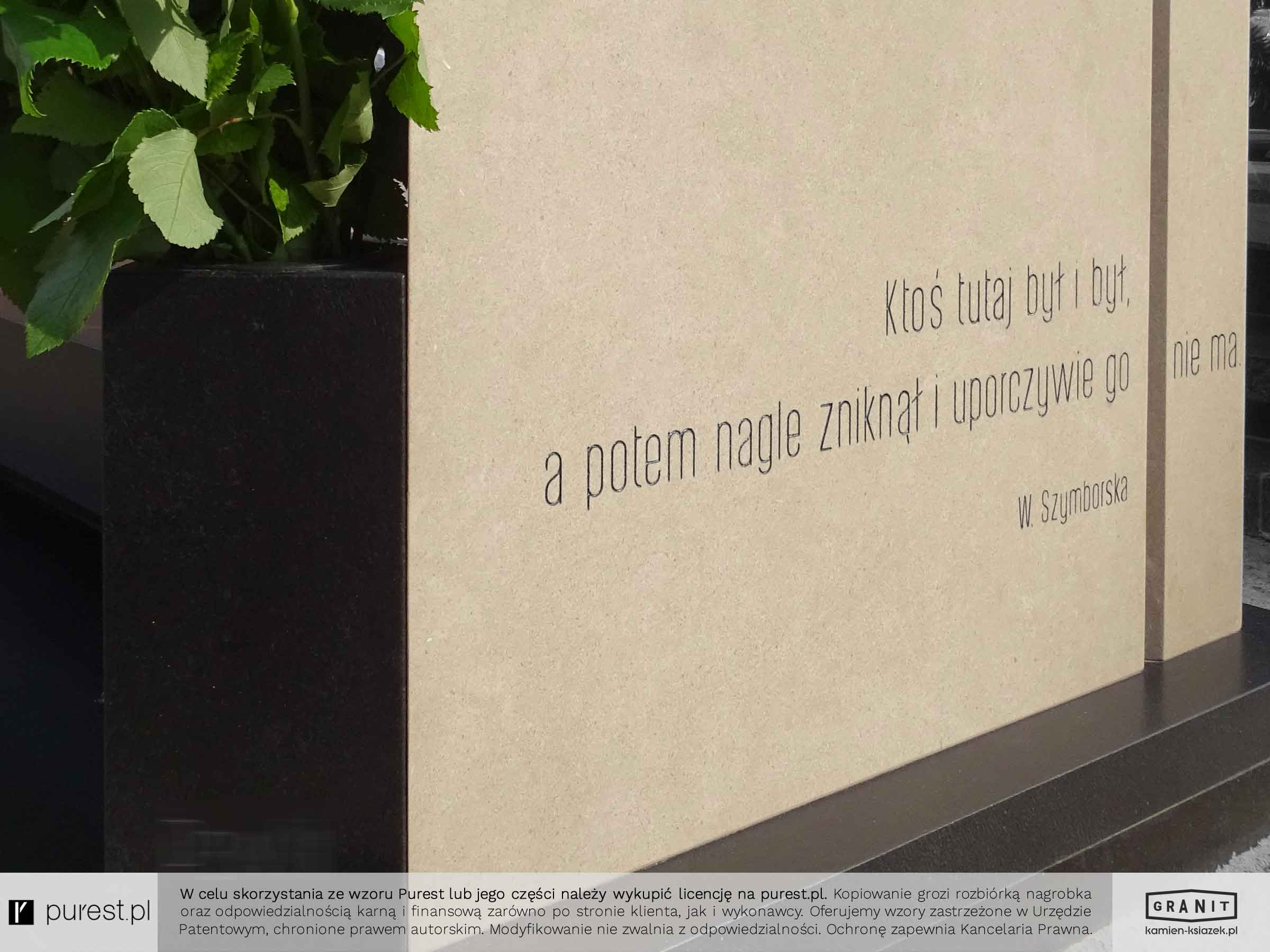 nagrobek z sentencją Wisławy Szymborskiej